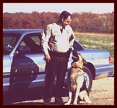 k-9 Officer Murphy vom Waldenhaus on duty.